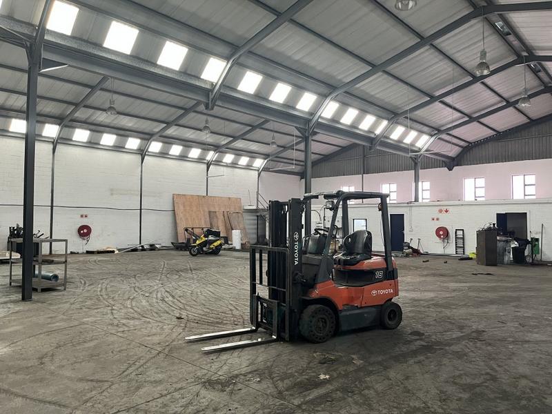To Let commercial Property for Rent in Killarney Gardens Western Cape